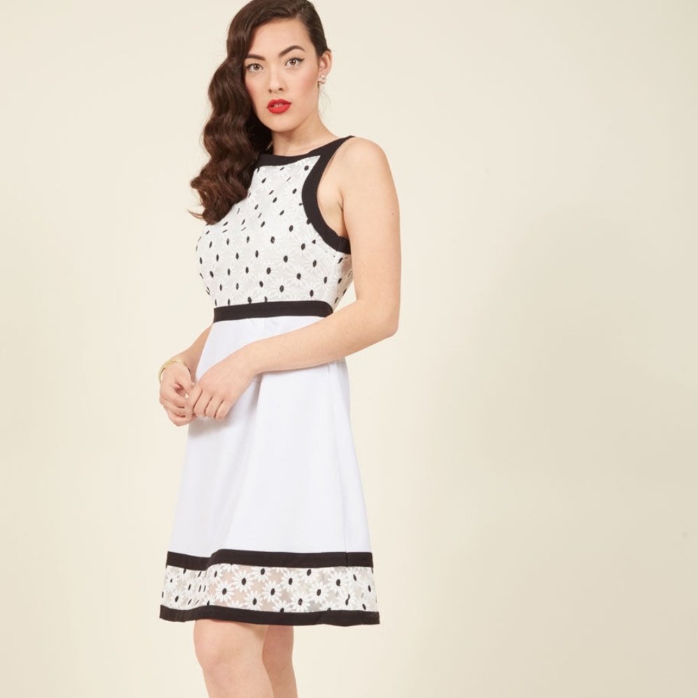 Modcloth NWOT Embroidered Dress